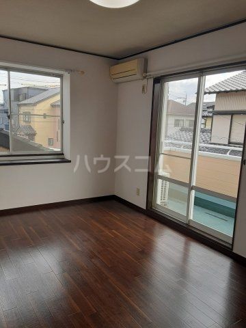 下野緑町戸建の内装写真