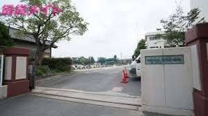 小学校　四日市市立羽津小学校（小学校）まで200m