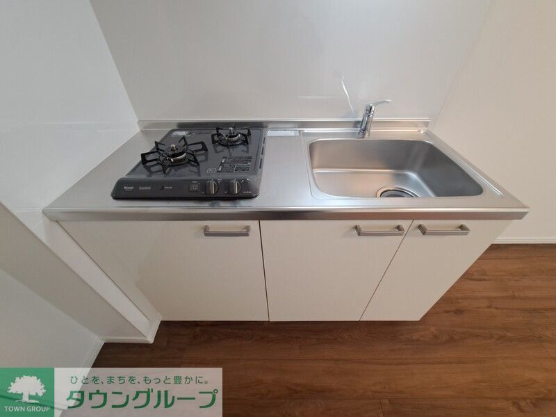 キッチン　３０５号室設備施工例　現況優先
