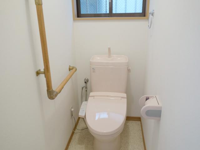 田中貸家のトイレ写真