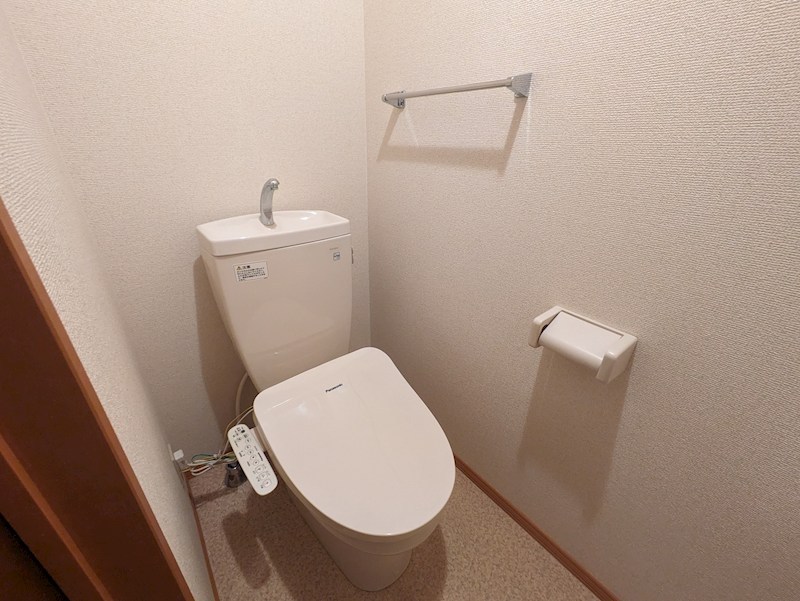 メゾン高松5 A棟のトイレ写真
