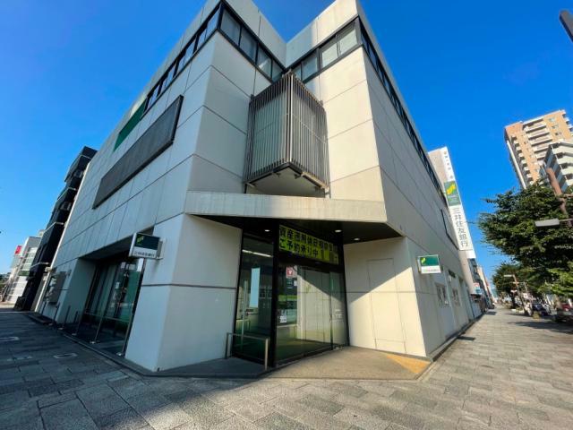 銀行　三井住友銀行豊橋支店（銀行）まで94m