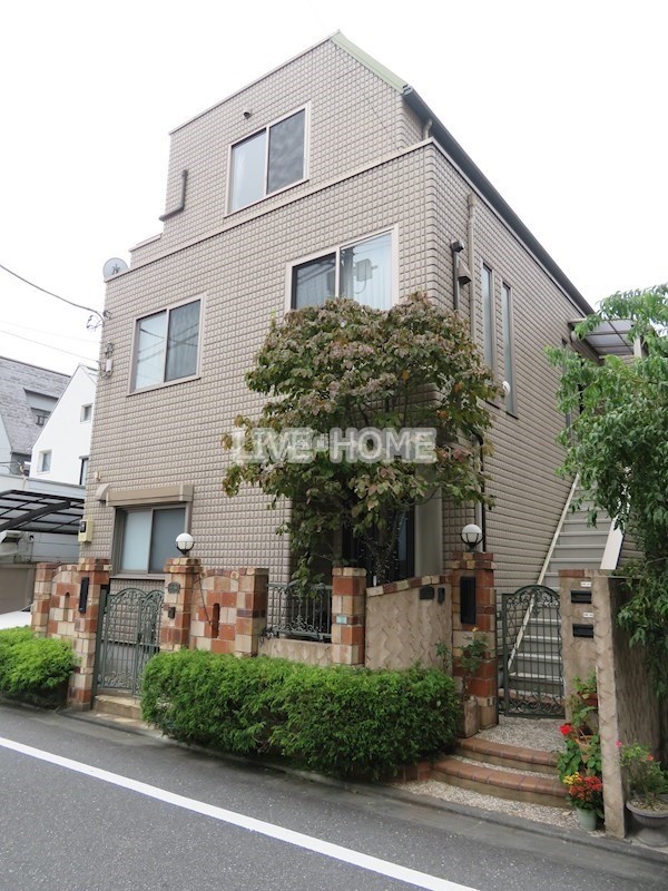 東京メトロ丸ノ内線 新中野駅 徒歩4分 築24年