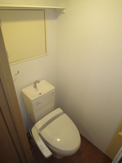 トイレ　同建物内参考写真