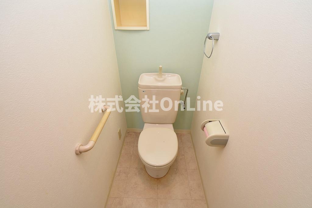 トイレ　コンパクトで使いやすいトイレです