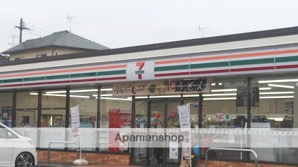 コンビニ　セブンイレブン（コンビニ）まで731m