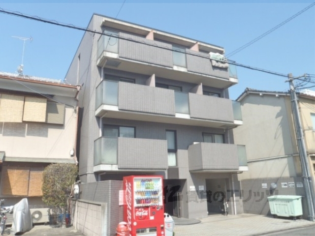 京都市上京区竪社南半町のマンションの建物外観