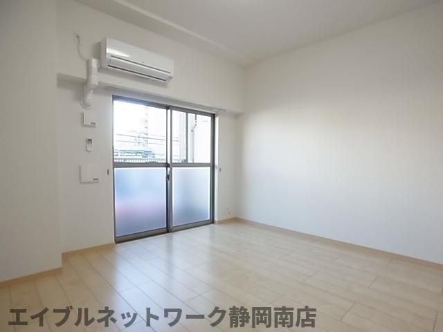 居室・リビング　ゆったり過ごせるリビングです