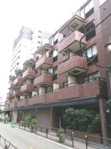 渋谷区道玄坂のマンションの建物外観