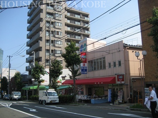 【神戸市須磨区稲葉町のアパートのスーパー】