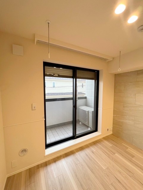 その他設備　★防犯シャッター・室内物干しフック★