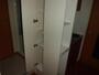 収納　キッチン横の便利な収納棚。