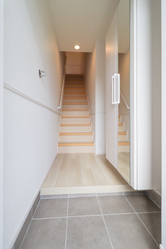 玄関　図面と現状に相違がある場合には現状を優先