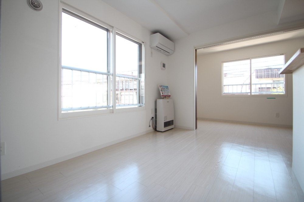 眺望　大きな窓があり明るいお部屋です♪