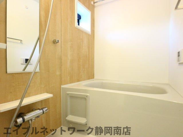 バス・シャワールーム　きれいなお風呂です