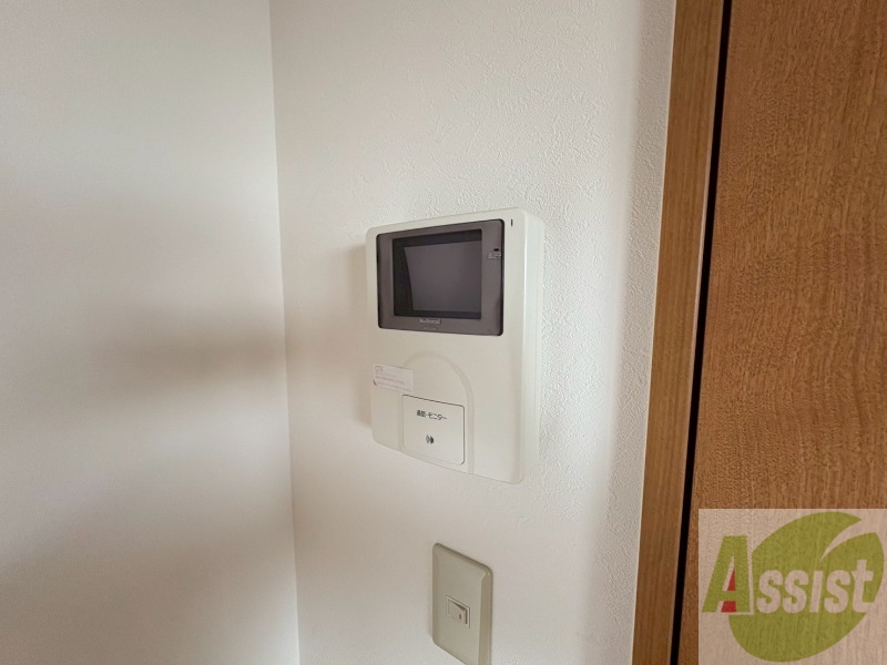 セキュリティ　ＴＶモニター付インターホンです。来客者の顔が見えるので安心！