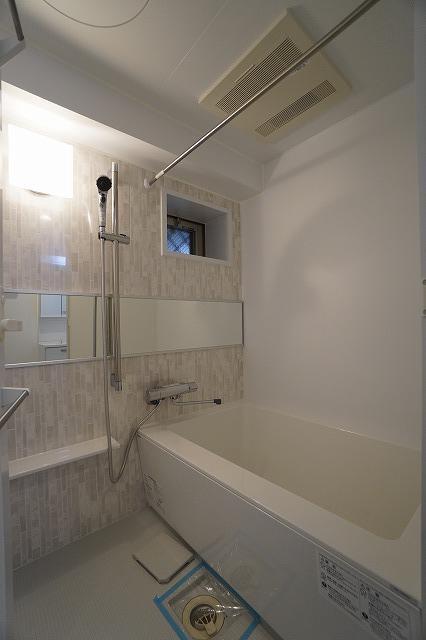 バス・シャワールーム　お風呂です