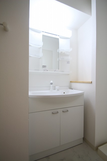 洗面設備　同物件、別号室のものです。