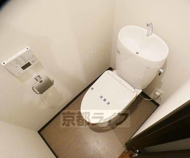 トイレ　清潔感のあるトイレです。