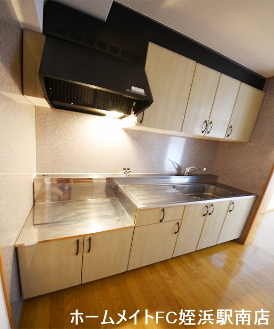 キッチン　★都市ガスで経済的です★参考写真