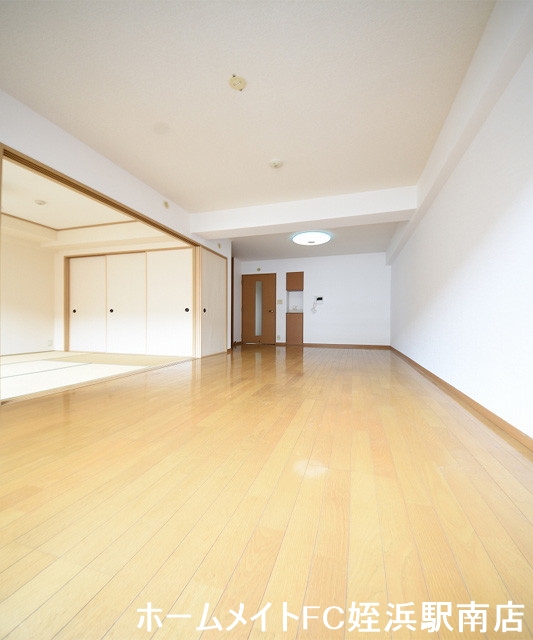 居室・リビング　★この家賃は魅力的！★参考写真