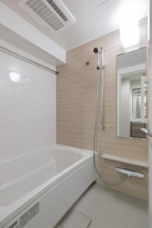 バス・シャワールーム　※別部屋参考写真