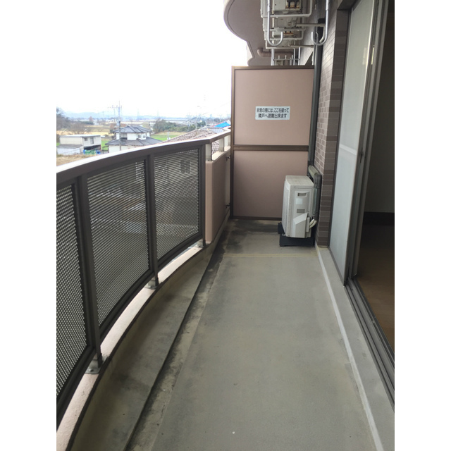 バルコニー　バルコニー