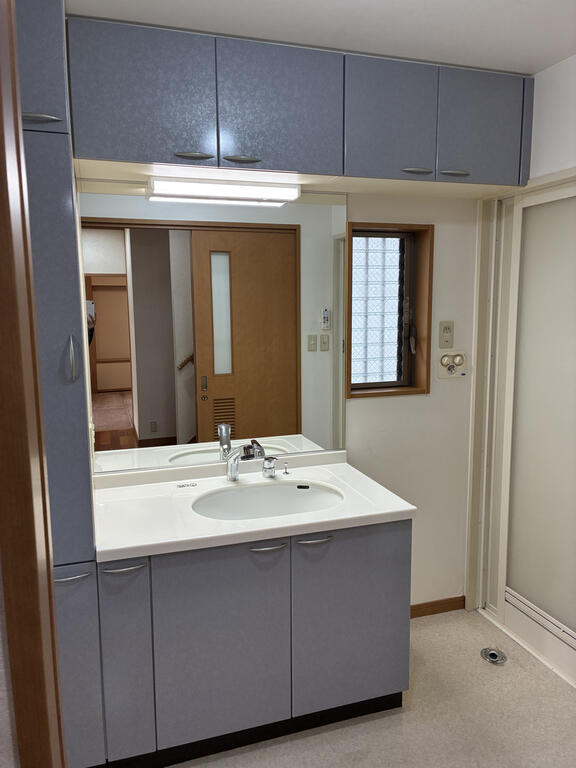 洗面設備　１Ｆ洗面所