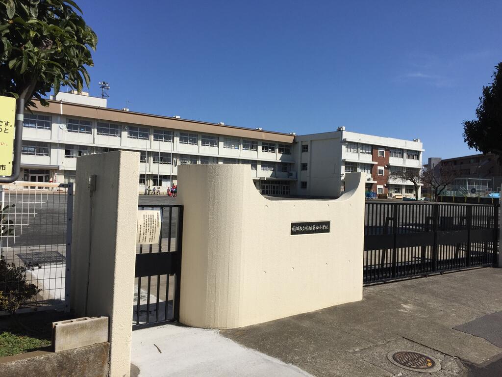 小学校　稲城市立稲城第四小学校（小学校）まで700m