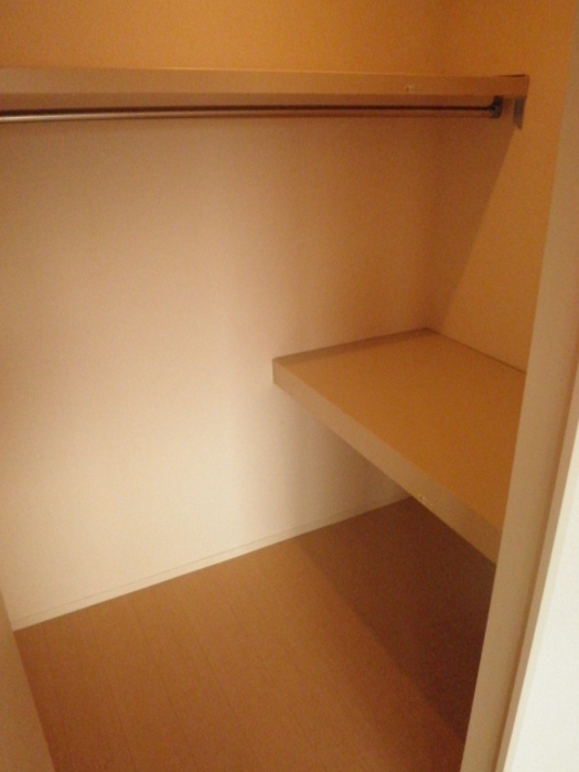 収納　グレイスリーフ