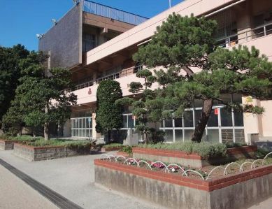 小学校　船橋市立南本町小学校（小学校）まで440m