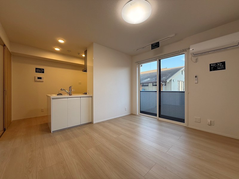 居室・リビング　同仕様写真