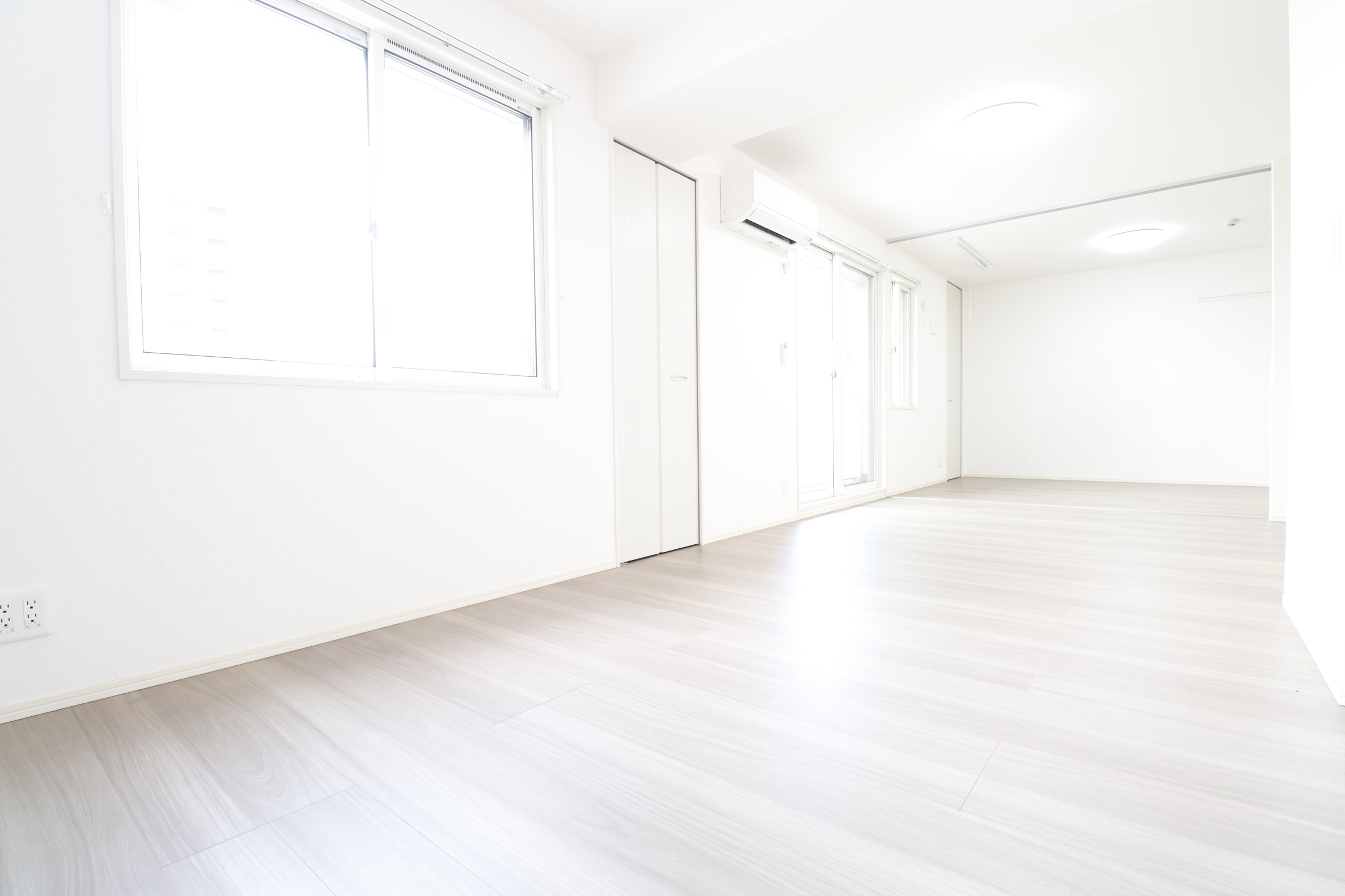 居室・リビング　広々リビングです♪