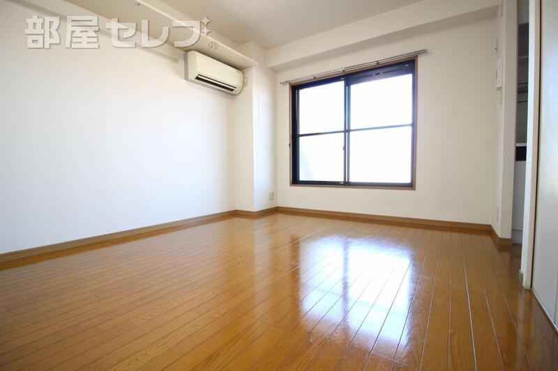 居室・リビング　反転タイプイメージ写真