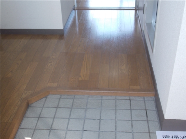 玄関　写真は４Ｇ号室のものです