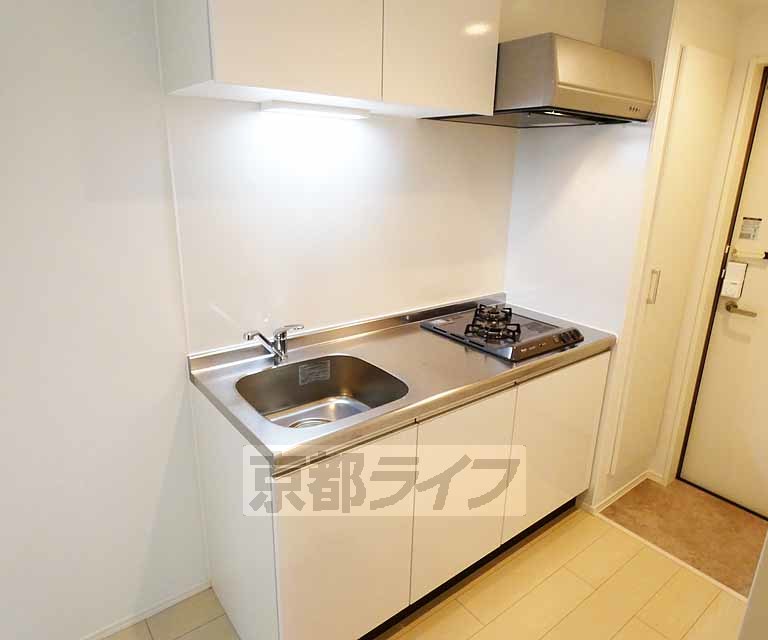 キッチン　２口コンロのキッチンになります。