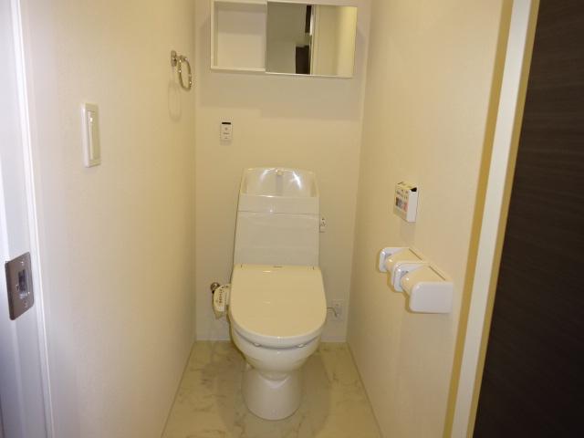 トイレ　シャワー付トイレ