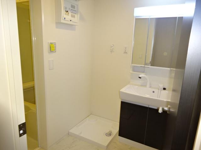 洗面設備　洗髪洗面化粧台