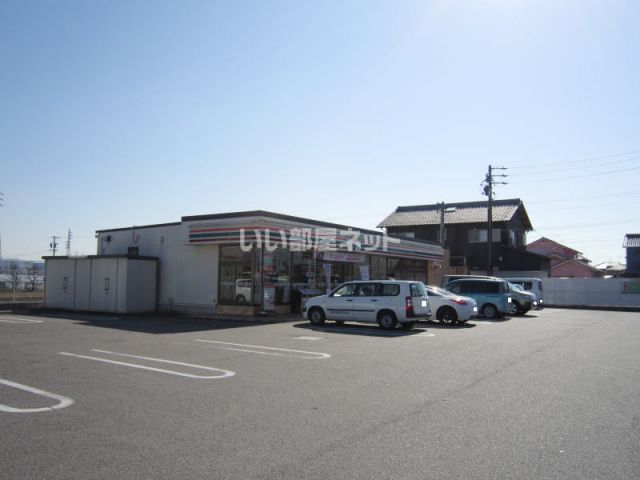コンビニ　セブンイレブン岡崎西本郷町店（コンビニ）まで817m