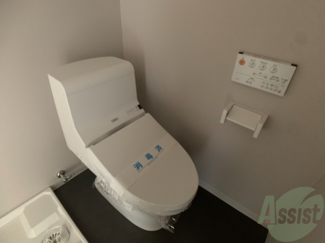 トイレ　トイレはウォシュレット機能がついているタイプです。