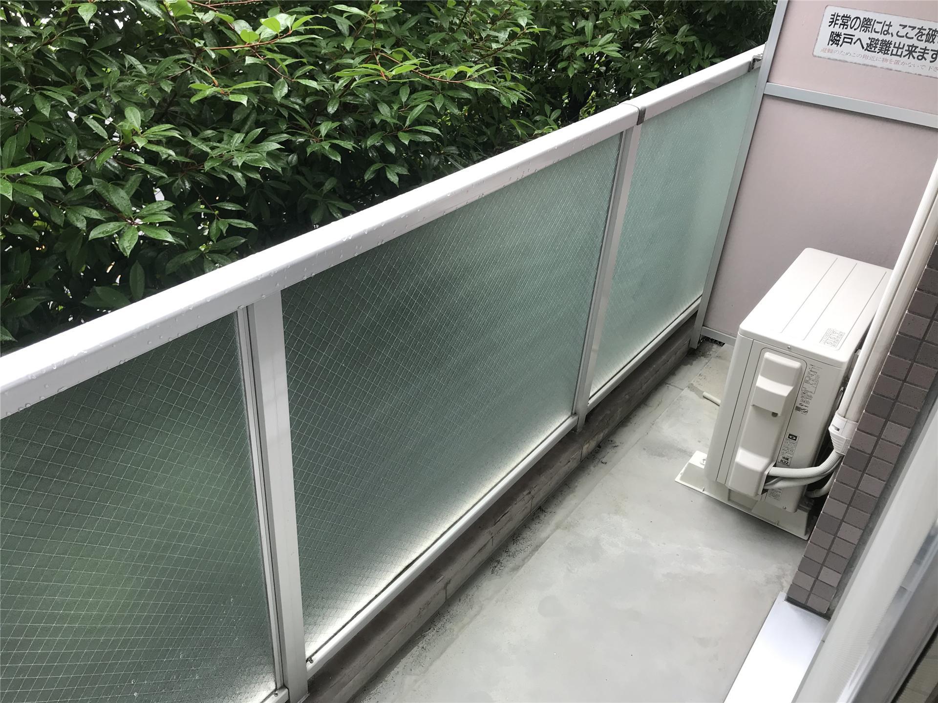 バルコニー　西向きのベランダです