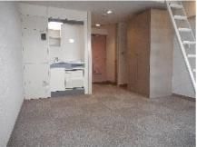 居室・リビング　エントランス