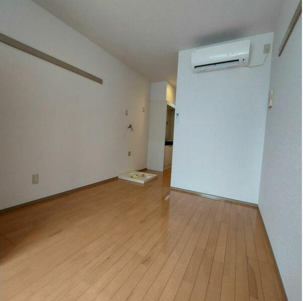 居室・リビング　フローリング