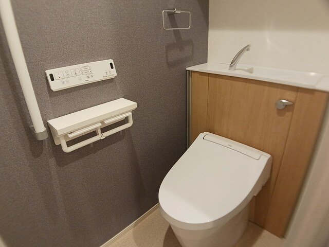 トイレ　ゆったりとした空間のトイレです