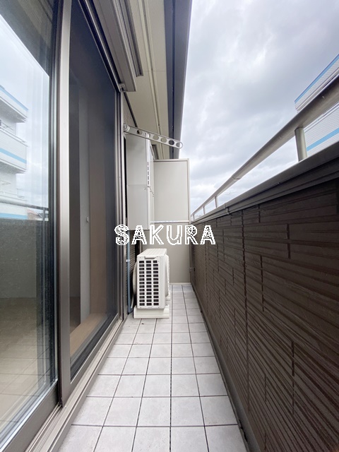 バルコニー　バルコニー