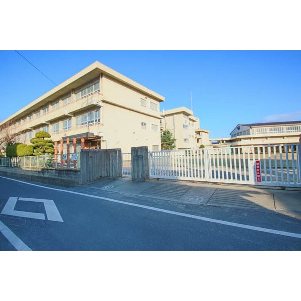 小学校　岡山市立宇野小学校（小学校）まで1531m