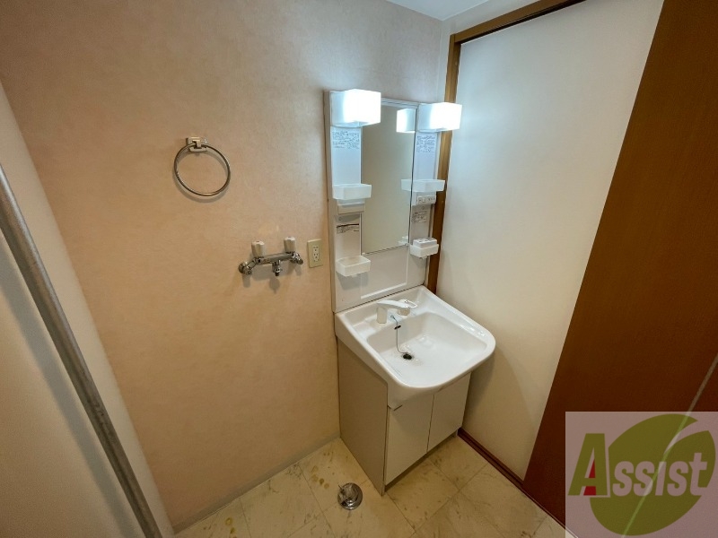 洗面設備　シャンプードレッサーで身支度もラクラクです！