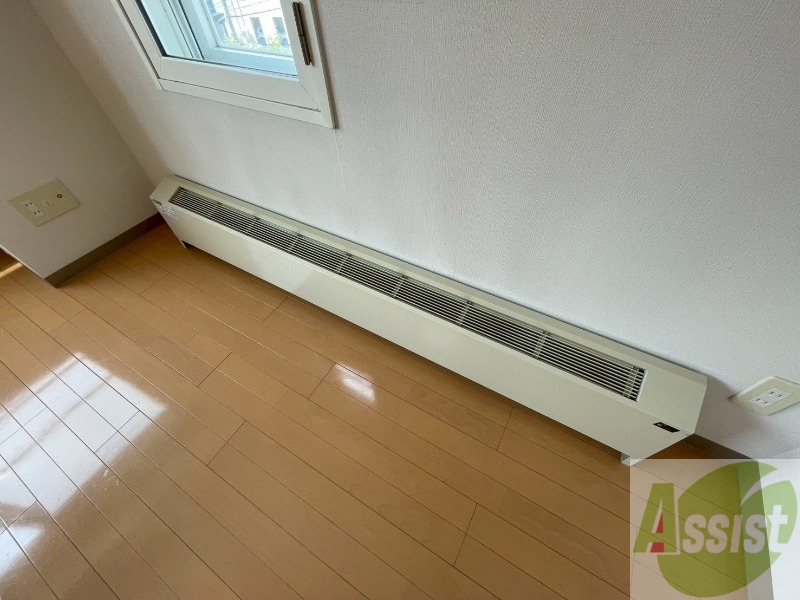 その他設備　電気暖房です。冬場の寒い日でも安心ですね～