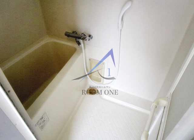 バス・シャワールーム　お風呂です。