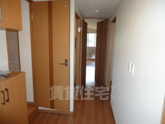 セキュリティ　玄関廊下